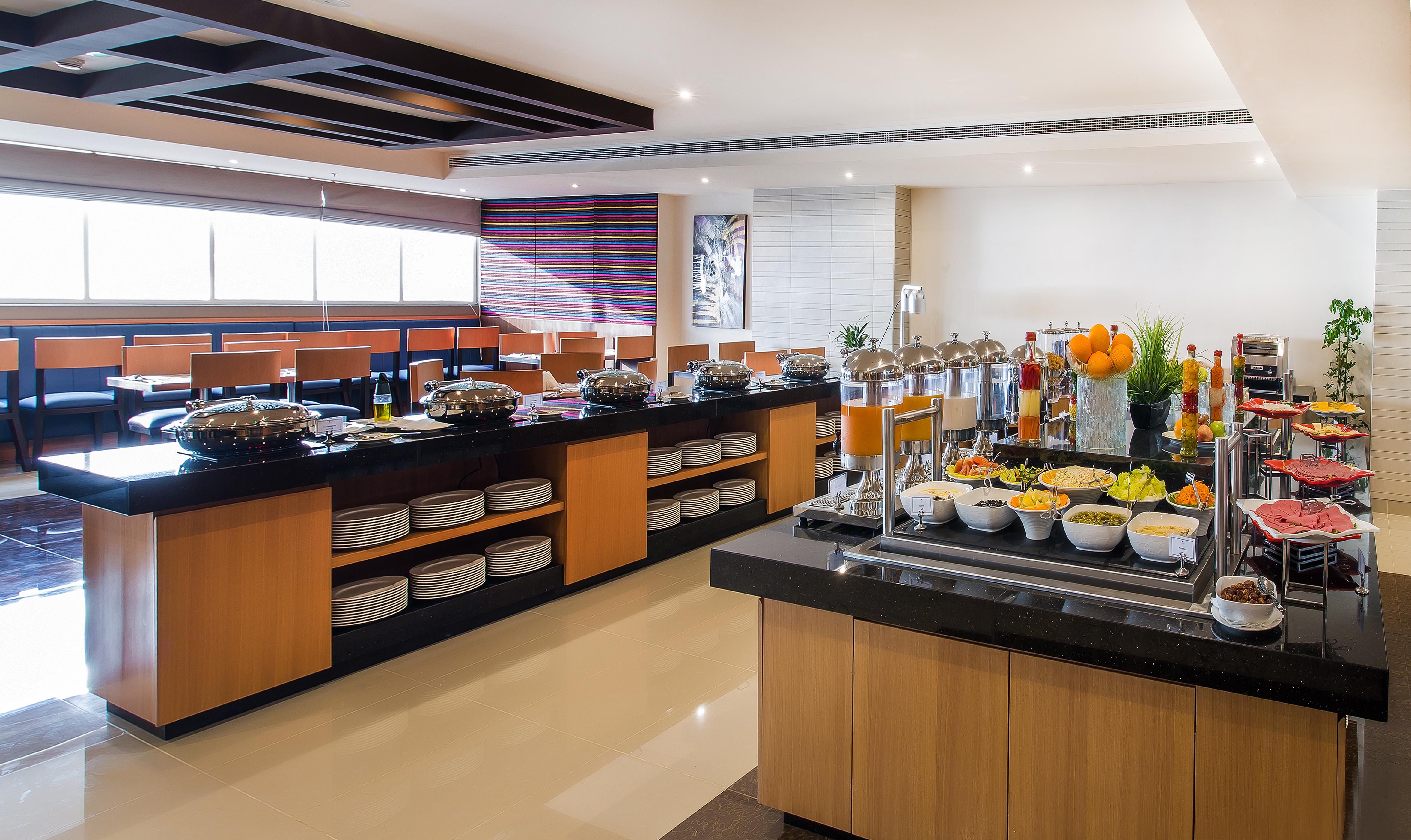 V Hotel Fujairah Luaran gambar