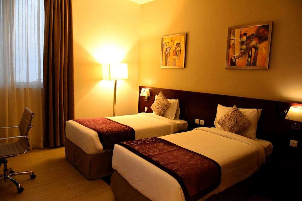 V Hotel Fujairah Luaran gambar