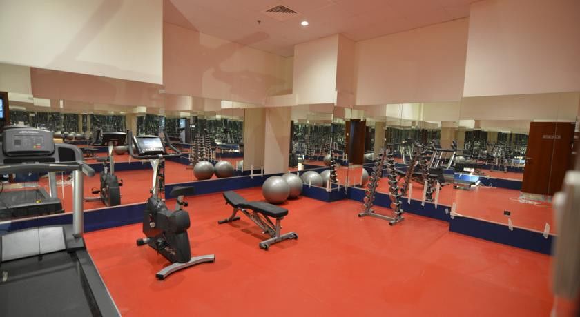 V Hotel Fujairah Luaran gambar