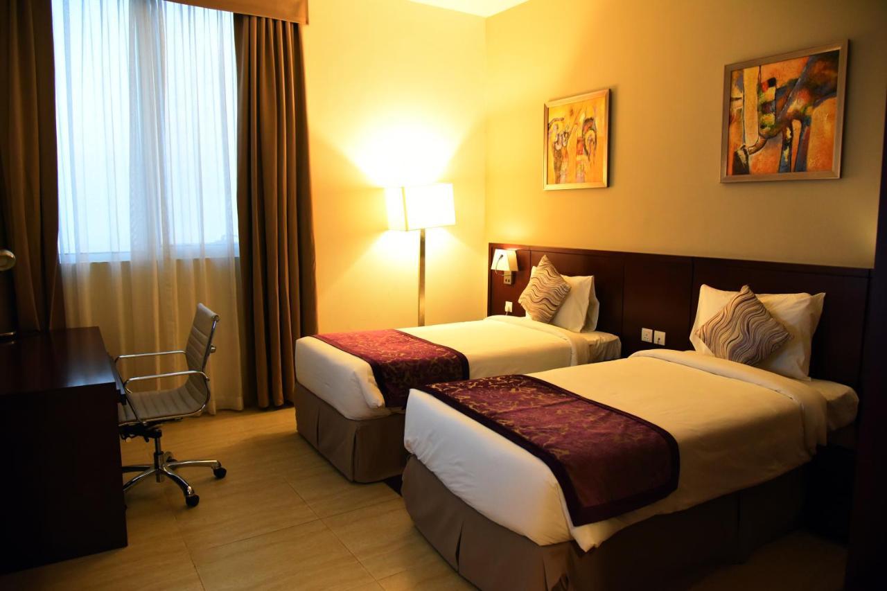 V Hotel Fujairah Luaran gambar