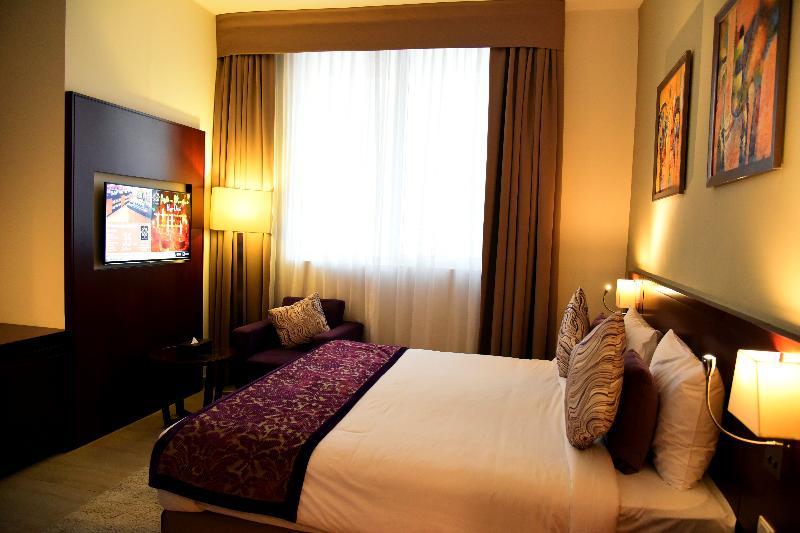 V Hotel Fujairah Luaran gambar