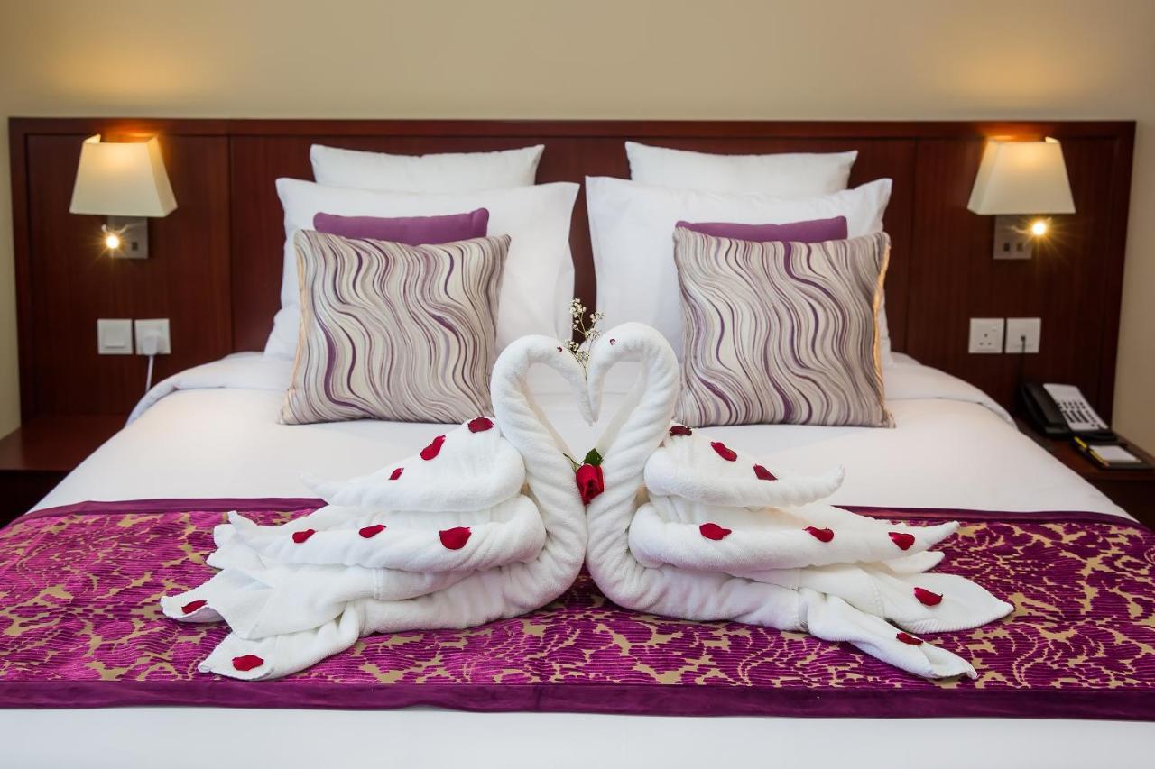 V Hotel Fujairah Luaran gambar